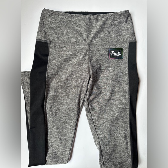 PINK Victoria’s Secret Gray and Black Leggings Women’s Sz Small with Side Detail - Picture 2 of 7